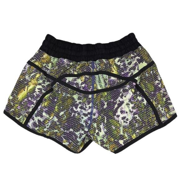 Lululemon Tracker Short III In Floral Sport White Multi / Black 4 - Picture 9 of 10